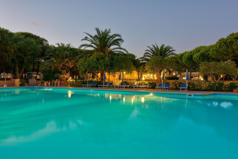 Camping Village Mareblu Marina di Cecina Eksteriør billede