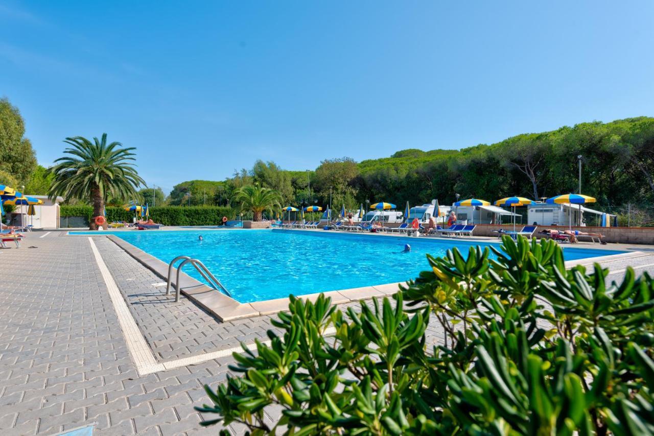 Camping Village Mareblu Marina di Cecina Eksteriør billede